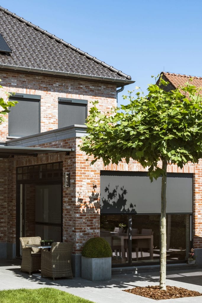 screens zonwering voor moderne woning in Zaandam